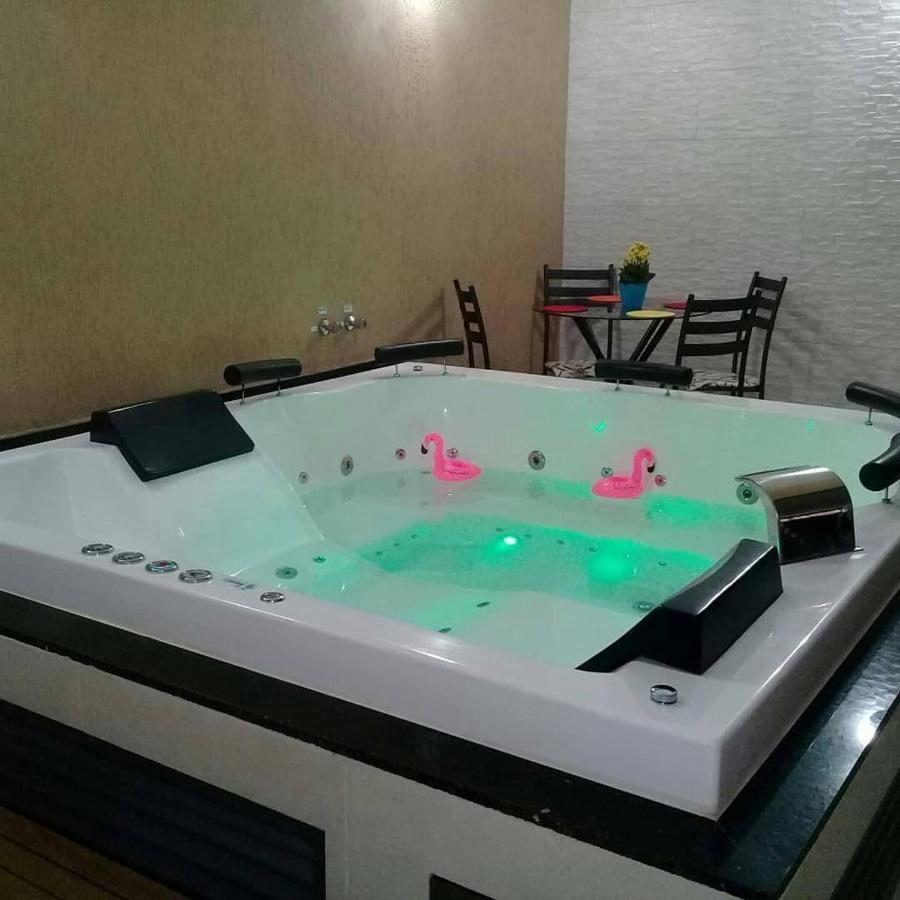 Casa Com 2 Quartos E Banheira De Hidromassagem Trindade  Eksteriør bilde